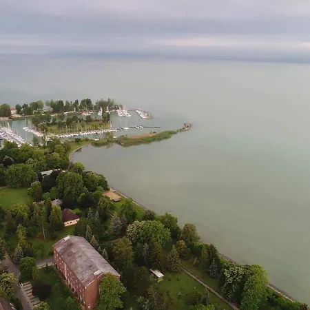 Apartment Adam Apartman Balatonföldvár