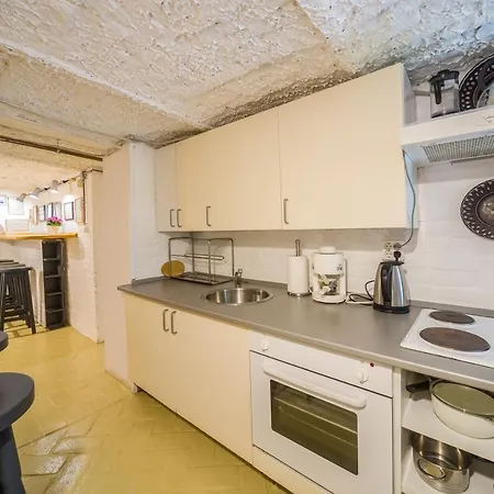 Adam Apartman Apartment